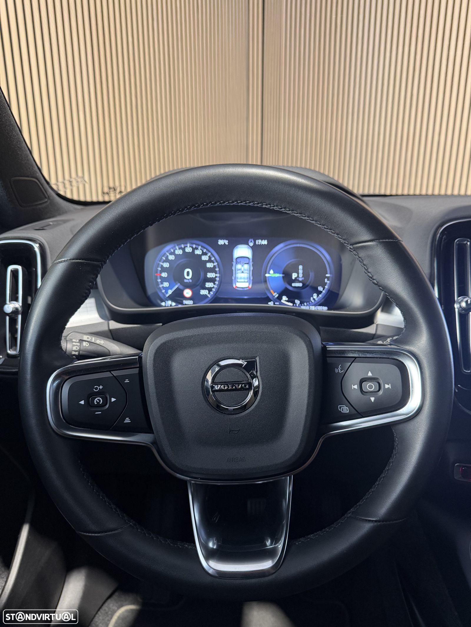 Volvo XC 40 T4 Recharge DKG Inscription
